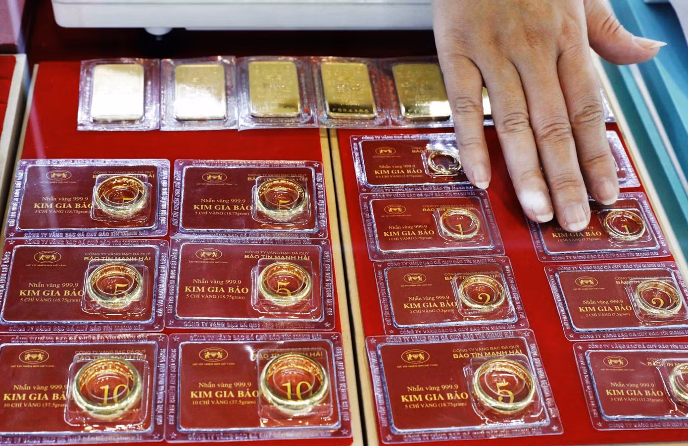 Giá vàng dẫn đầu từ khoá được tìm kiếm năm 2024.