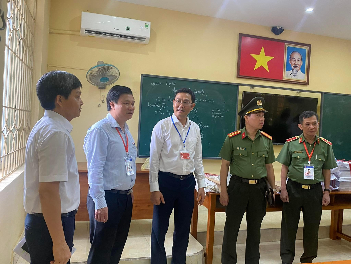 Lãnh đạo Bộ GD&amp;ĐT kiểm tra công tác chuẩn bị tổ chức kỳ thi năm 2022 tại địa phương.