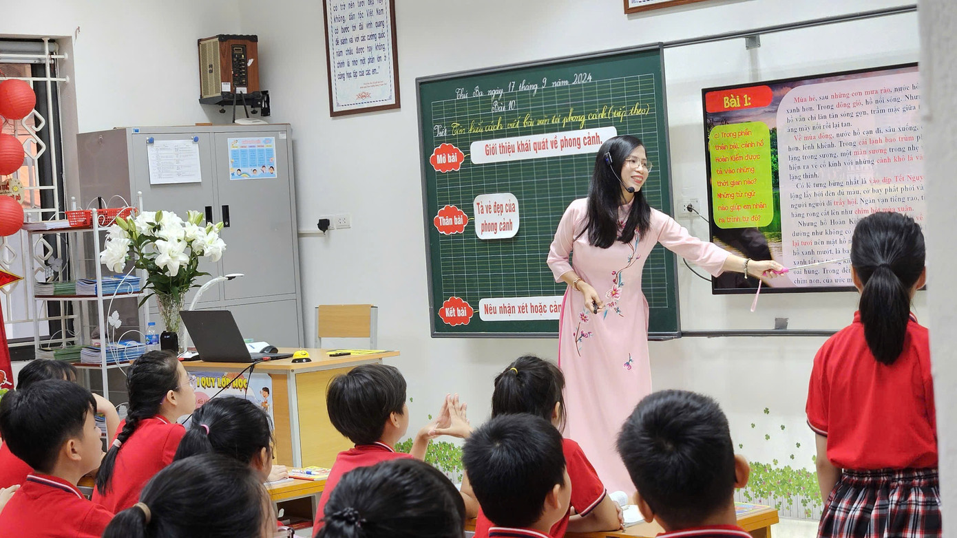 Bộ GD&amp;ĐT đưa ra nhiều quy định mới trong chi trả chế độ trả lương dạy thêm giờ đối với giáo viên trong các cơ sở giáo dục công lập.