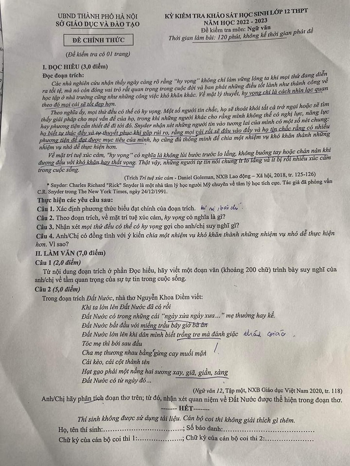 Đề thi thử môn Ngữ văn của Hà Nội. Đề thi thử môn Ngữ văn của Hà Nội.