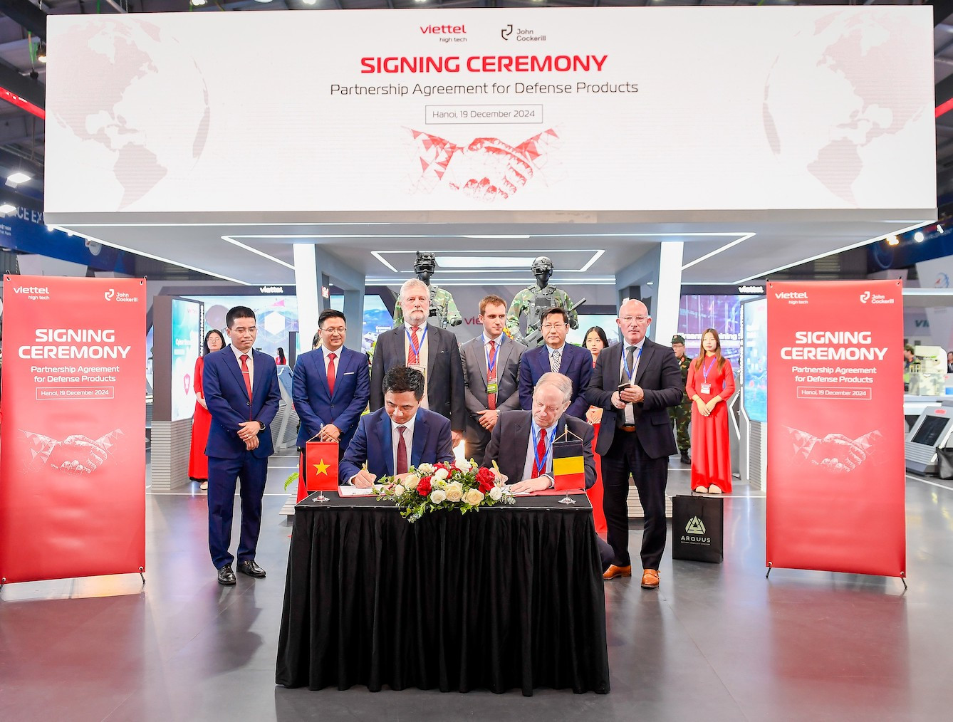 Viettel High Tech hợp tác cùng John Cockerill Defence, công ty có trụ sở tại Bỉ, chuyên thiết kế, sản xuất và nâng cấp các hệ thống vũ khí đa chức năng. Viettel High Tech hợp tác cùng John Cockerill Defence, công ty có trụ sở tại Bỉ, chuyên thiết kế, sản xuất và nâng cấp các hệ thống vũ khí đa chức năng.