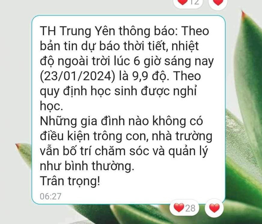 Trường tiểu học Trung Yên, quận Cầu Giấy thông báo vẫn mở cổng trường đón học sinh và quản lý bình thường. Trường tiểu học Trung Yên, quận Cầu Giấy thông báo vẫn mở cổng trường đón học sinh và quản lý bình thường.