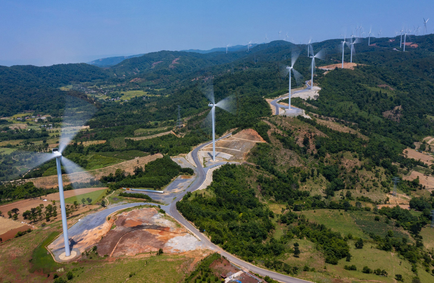 Tác phẩm Điện gió Quảng Trị của tác giả Vũ Minh Đức.