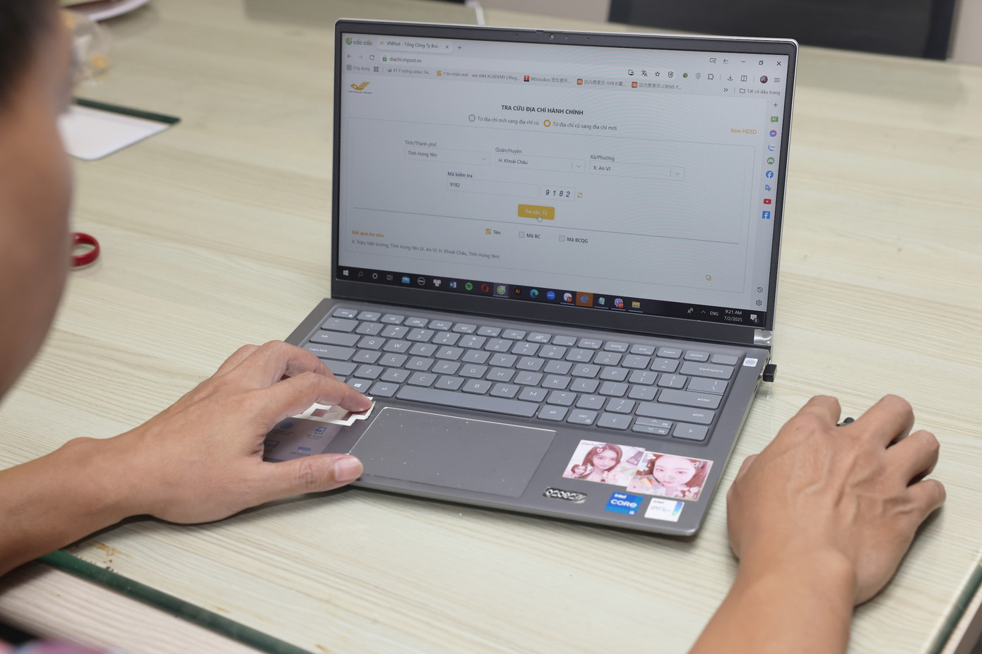 Người dân có thể tra cứu địa chỉ cũ - mới sau sáp nhập tỉnh, thành phố và thực hiện mô hình chính quyền địa phương hai cấp trên cả web và ứng dụng My Vietnam Post.