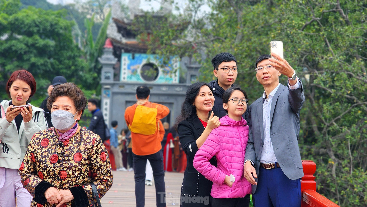 Miền Bắc có thể đón không khí lạnh dịp Tết Nguyên đán. Miền Bắc có thể đón không khí lạnh dịp Tết Nguyên đán.