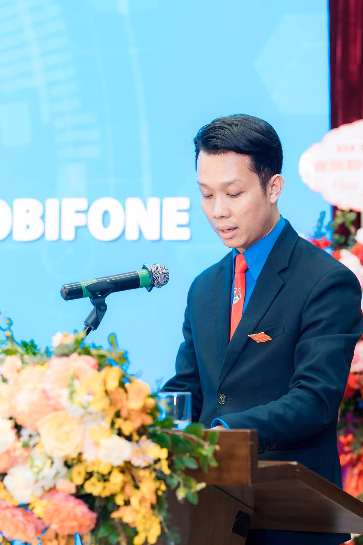 Anh Nguyễn Mạnh Hiếu vừa tái cử chức danh Bí thư Đoàn Tổng công ty MobiFone nhiệm kỳ 2022-2027.