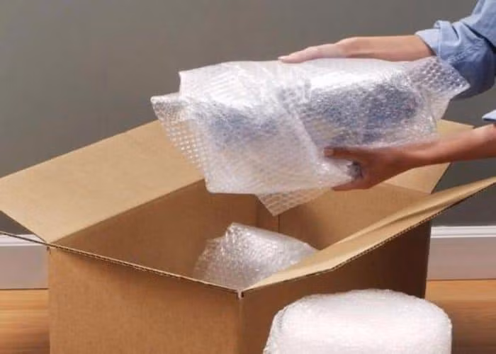 Nghiên cứu chỉ ra hành vi gói hàng quá kỹ làm tăng đáng kể lượng rác thải ra môi trường. Ảnh minh hoạ. Nghiên cứu chỉ ra hành vi gói hàng quá kỹ làm tăng đáng kể lượng rác thải ra môi trường. Ảnh minh hoạ.