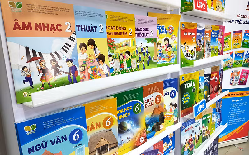 Sách giáo khoa mới chiết khấu tới 29%.