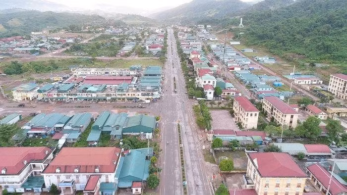 Mường Nhé (Điện Biên) xảy ra động đất trong sáng nay (15/8).