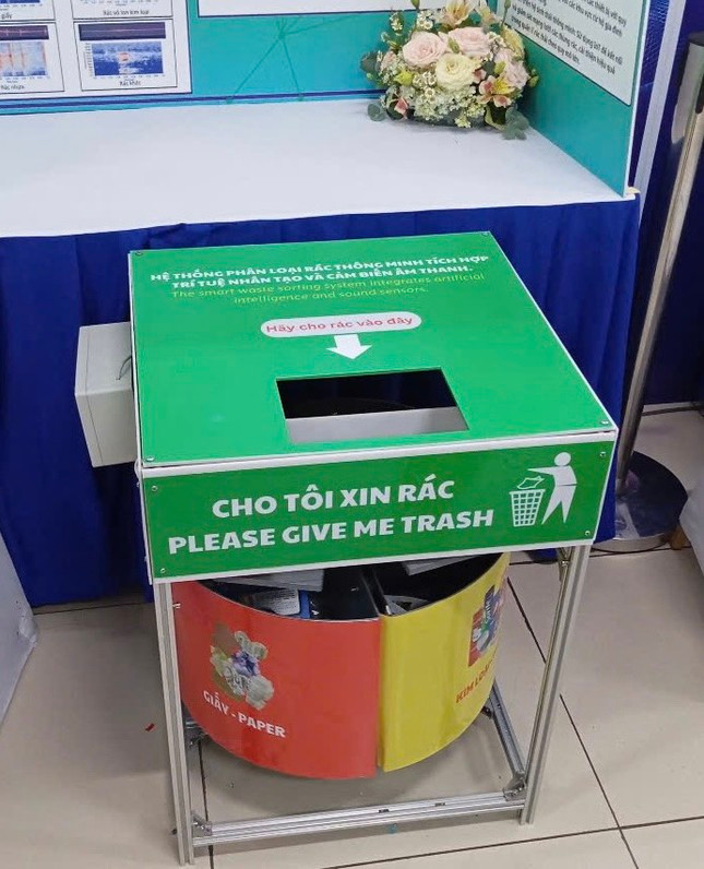 Dự án đạt giải Nhất của học sinh Trường THPT Nguyễn Siêu (Hưng Yên) bị huỷ kết quả. Dự án đạt giải Nhất của học sinh Trường THPT Nguyễn Siêu (Hưng Yên) bị huỷ kết quả.