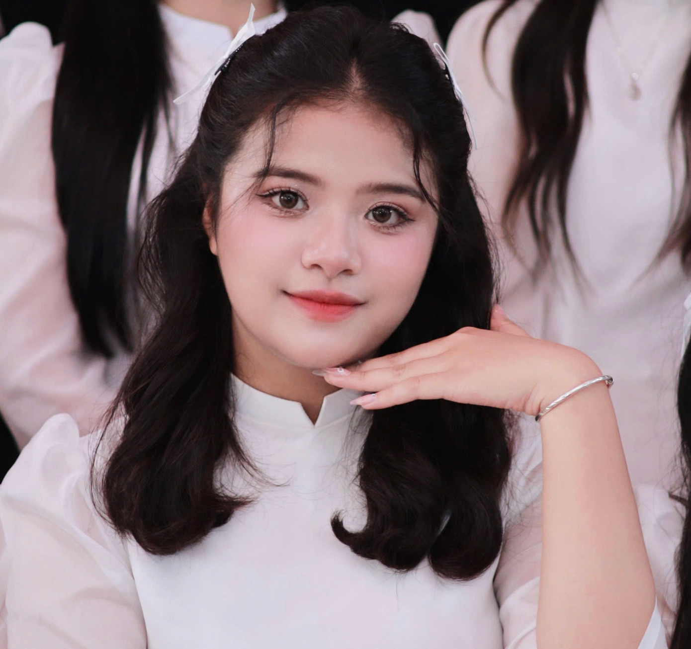 Nguyễn Hồng Ngọc, lớp 12A7, Trường THPT Kỳ Anh (Hà Tĩnh) có bài phát biểu xúc động về sự biết ơn thầy cô, cha mẹ.