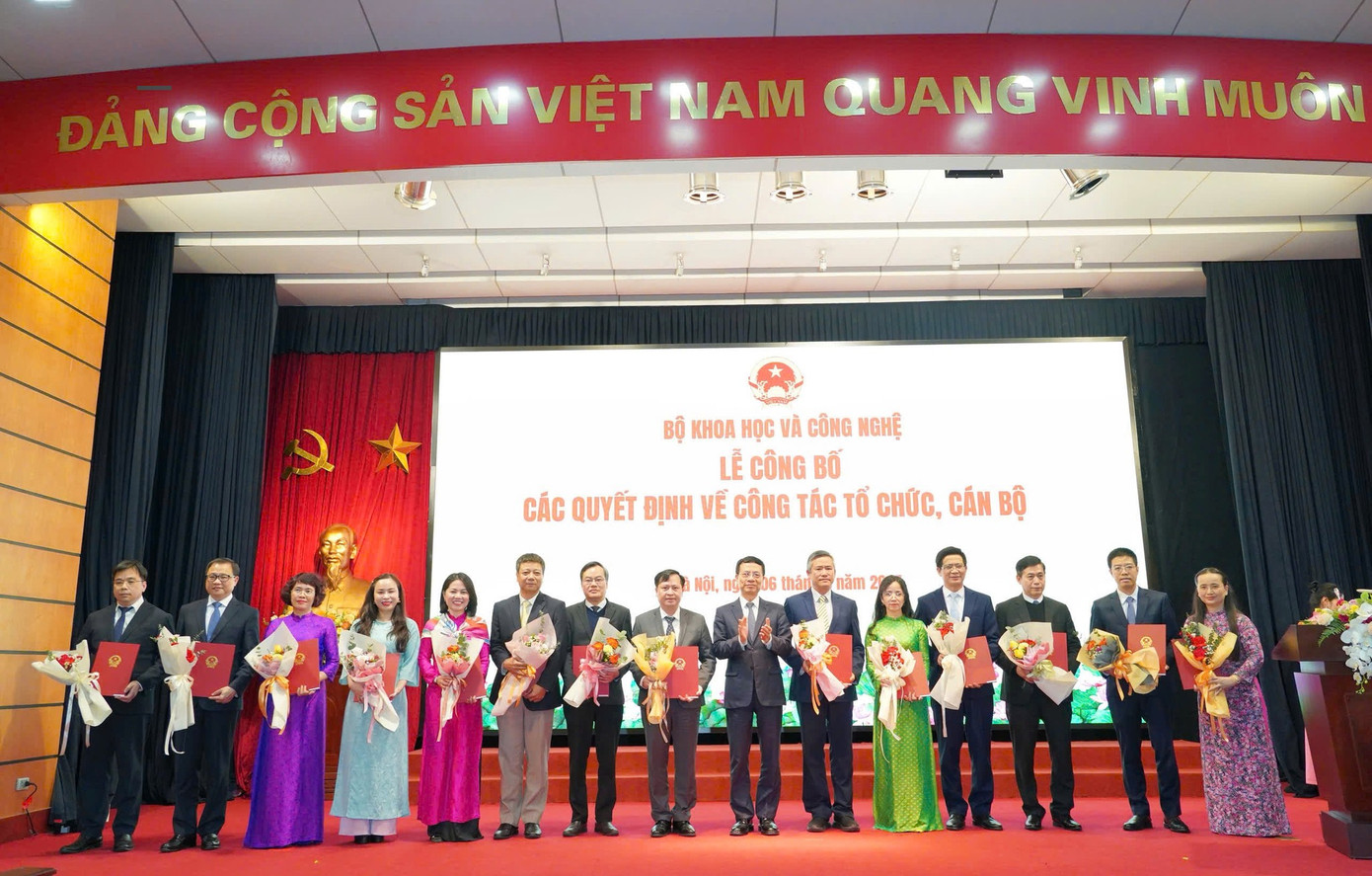 Bộ Khoa học và Công nghệ công bố quyết định bổ nhiệm lãnh đạo 25 đơn vị trực thuộc Bộ.