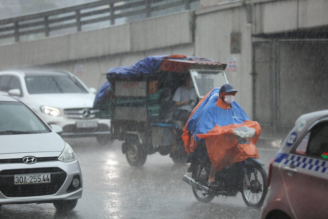 Miền Bắc sắp đón 2 đợt mưa dông. Ảnh: Như Ý