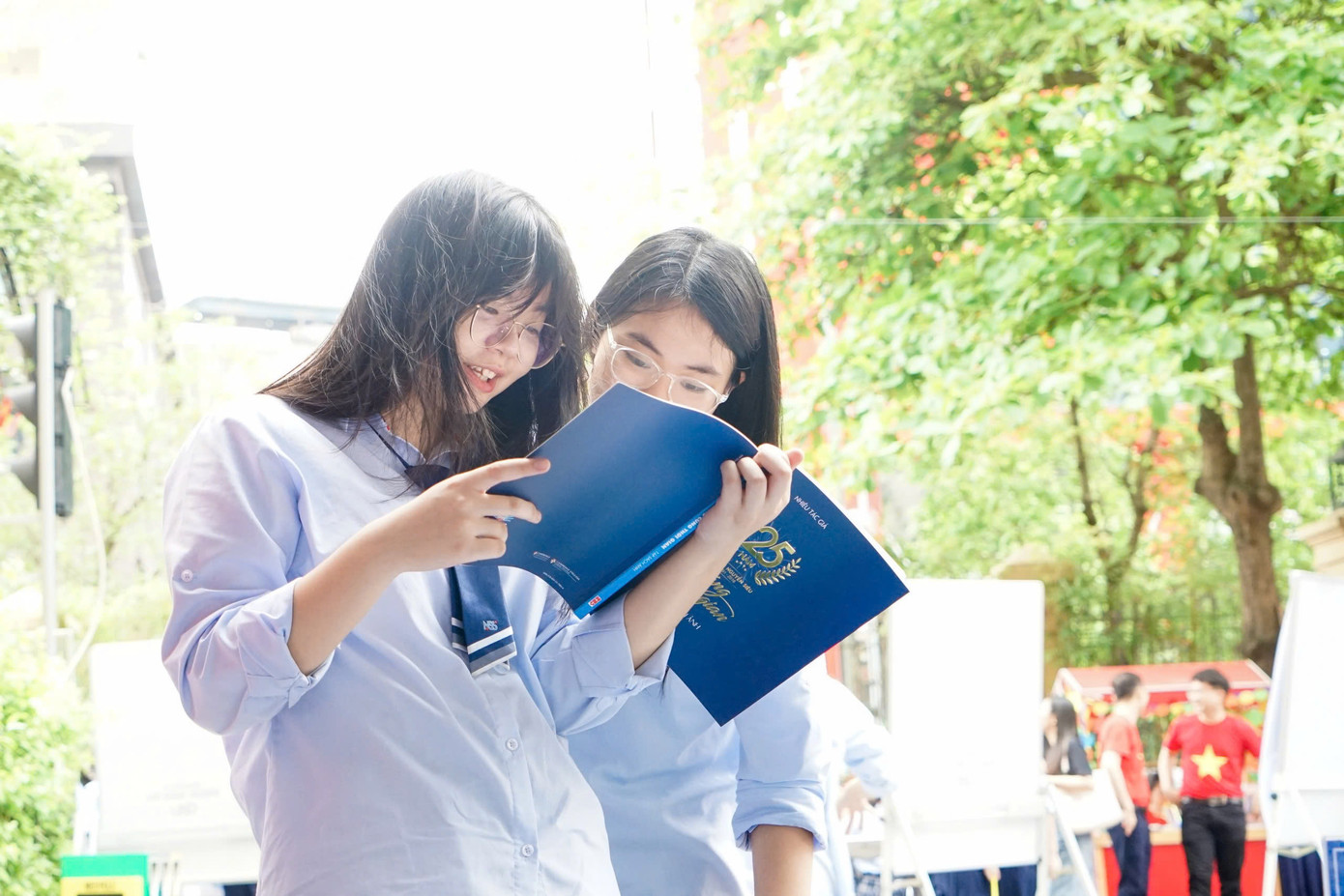 Học sinh tham gia “Ngày hội sách và văn hoá đọc”.