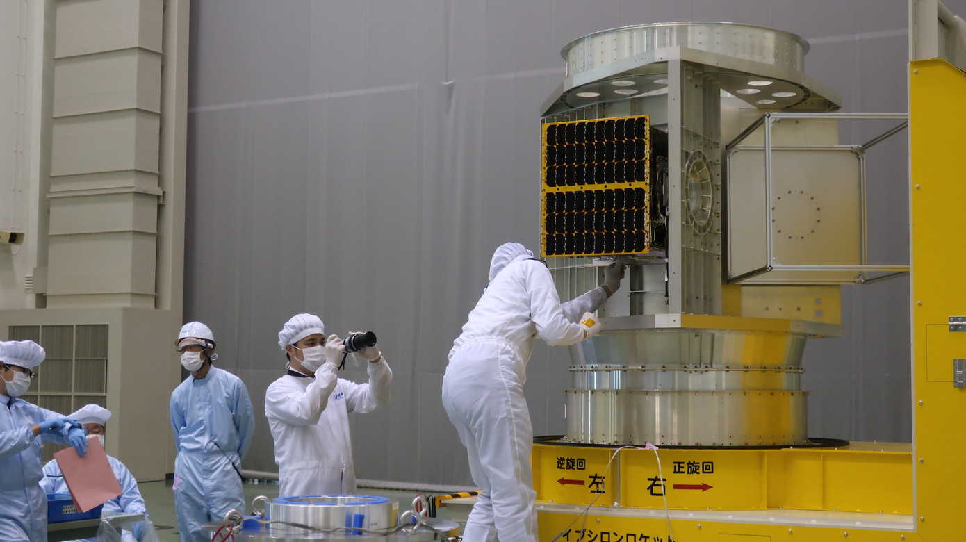 Vệ tinh LOTUSat-1 đã hoàn thành chế tạo, chuẩn bị phóng lên quỹ đạo.