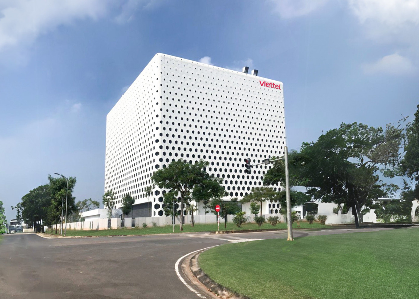 Trung tâm dữ liệu Viettel Hoà Lạc.