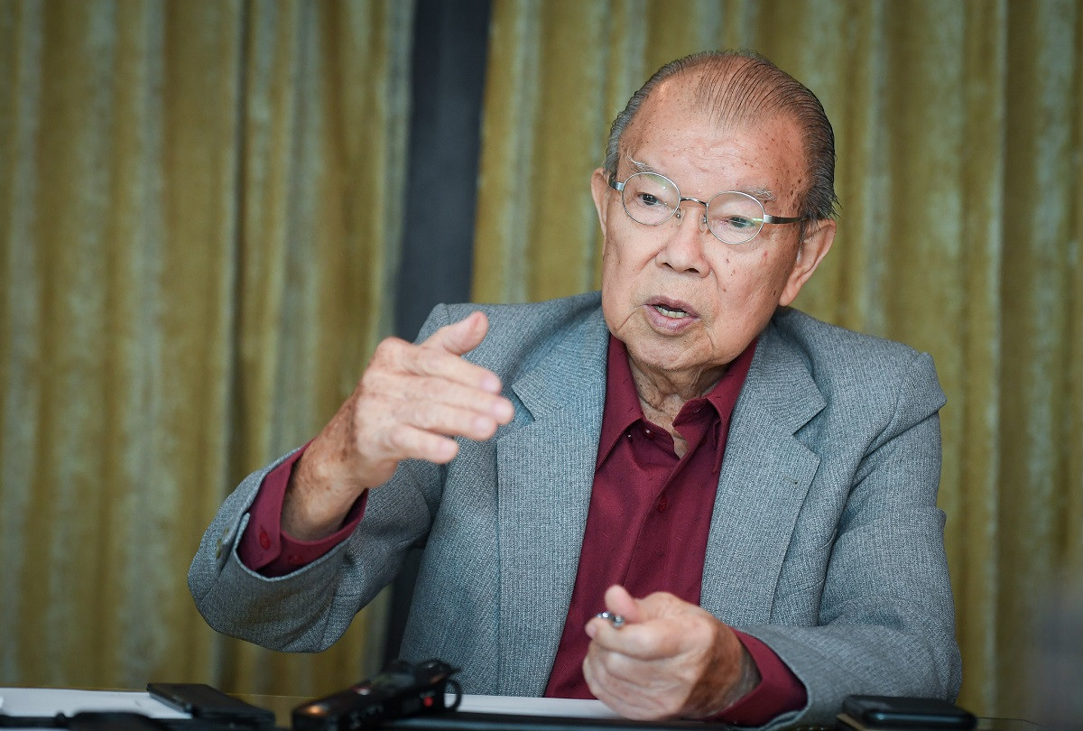 GS Võ Tòng Xuân trở thành nhà khoa học đầu tiên của Việt Nam được vinh danh tại VinFuture. GS Võ Tòng Xuân trở thành nhà khoa học đầu tiên của Việt Nam được vinh danh tại VinFuture.