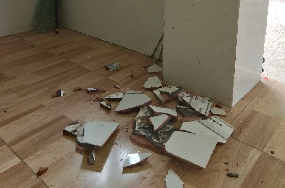 Trận động đất trưa 28/7 gây một số thiệt hại tại khu vực tâm chấn. Trận động đất trưa 28/7 gây một số thiệt hại tại khu vực tâm chấn.