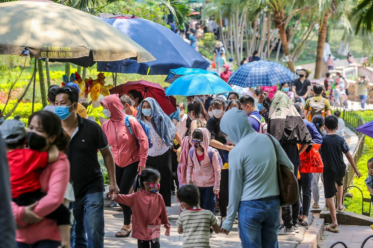 Các tỉnh miền Bắc oi nóng trong những ngày nghỉ lễ. Các tỉnh miền Bắc oi nóng trong những ngày nghỉ lễ.