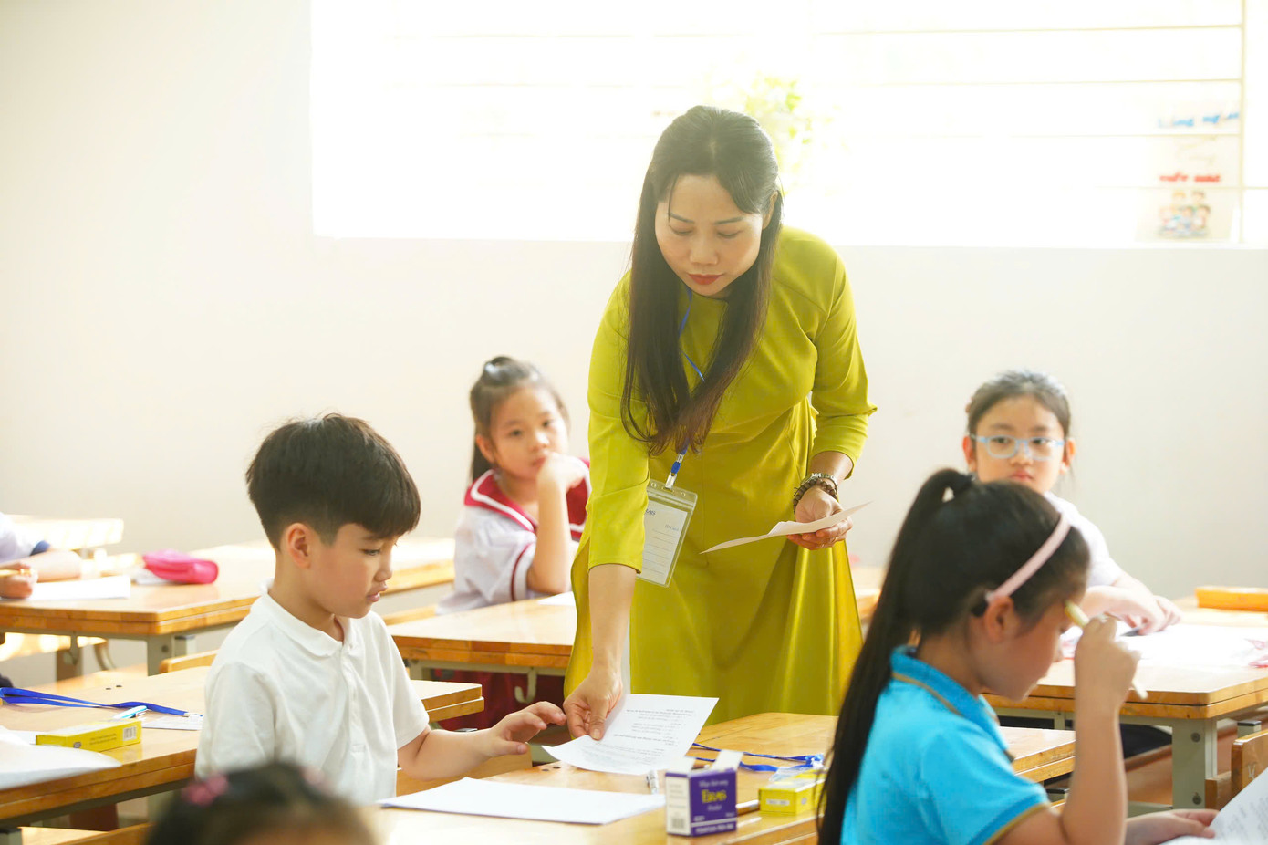 500 thí sinh dự vòng chung kết cuộc thi tổ chức sáng cùng ngày. 500 thí sinh dự vòng chung kết cuộc thi tổ chức sáng cùng ngày.