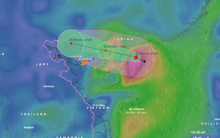 Dự báo từ chiều nay đến sáng mai là đỉnh điểm của mưa bão ở miền Bắc và Thanh Hóa.