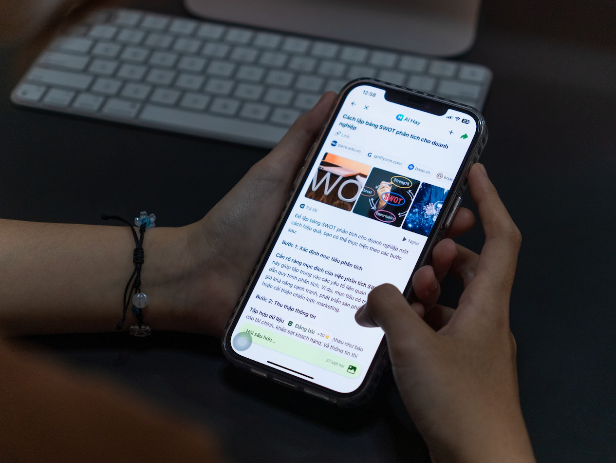 Theo dữ liệu của Sensor Tower về thị trường Đông Nam Á tháng 5/2025, AI Hay đứng thứ 5 trong bảng xếp hạng Top 10 ứng dụng AI theo lượng người dùng hoạt động hàng tháng (MAU), cao hơn cả Microsoft Copilot và Perplexity.