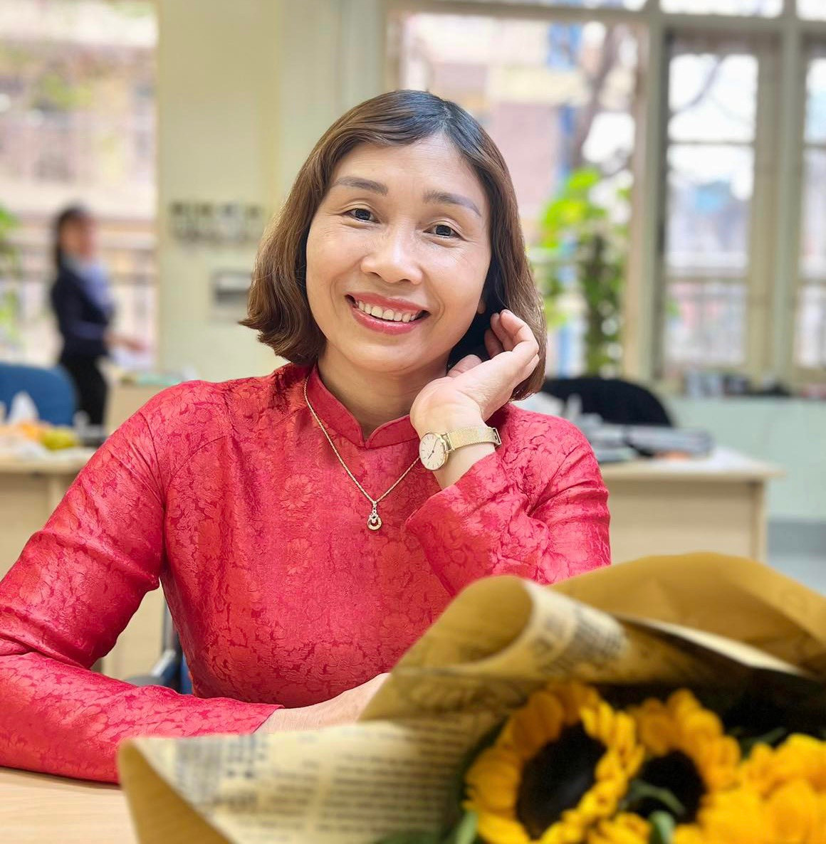 Cô Đàm Thị Thuý, Tổ trưởng tổ Ngoại ngữ, Trường THCS Chương Dương, quận Hoàn Kiếm (Hà Nội). Cô Đàm Thị Thuý, Tổ trưởng tổ Ngoại ngữ, Trường THCS Chương Dương, quận Hoàn Kiếm (Hà Nội).