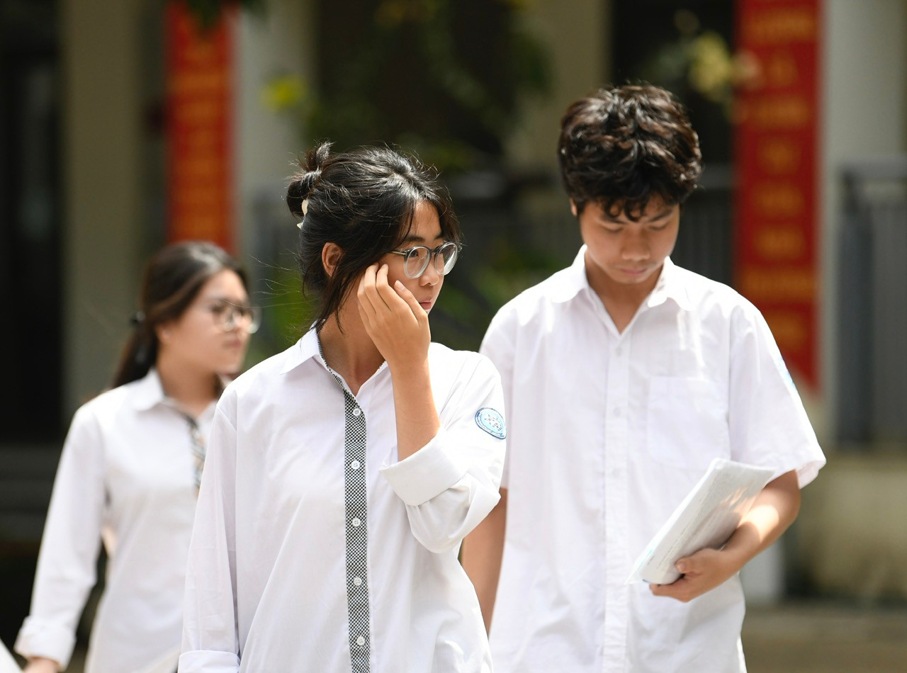 Thí sinh dự Kỳ thi tuyển sinh vào lớp 10 của Hà Nội năm 2025. (ảnh: Như Ý)