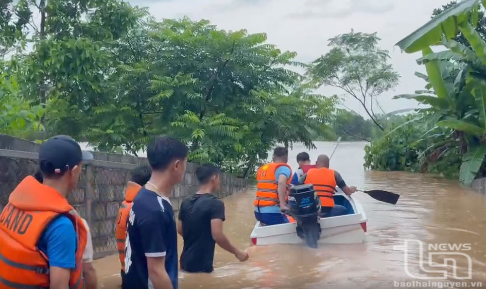 Mưa lũ gây ngập úng nghiêm trọng tại Thái Nguyên và nhiều tỉnh vùng núi Bắc Bộ. Ảnh: Báo Thái Nguyên.