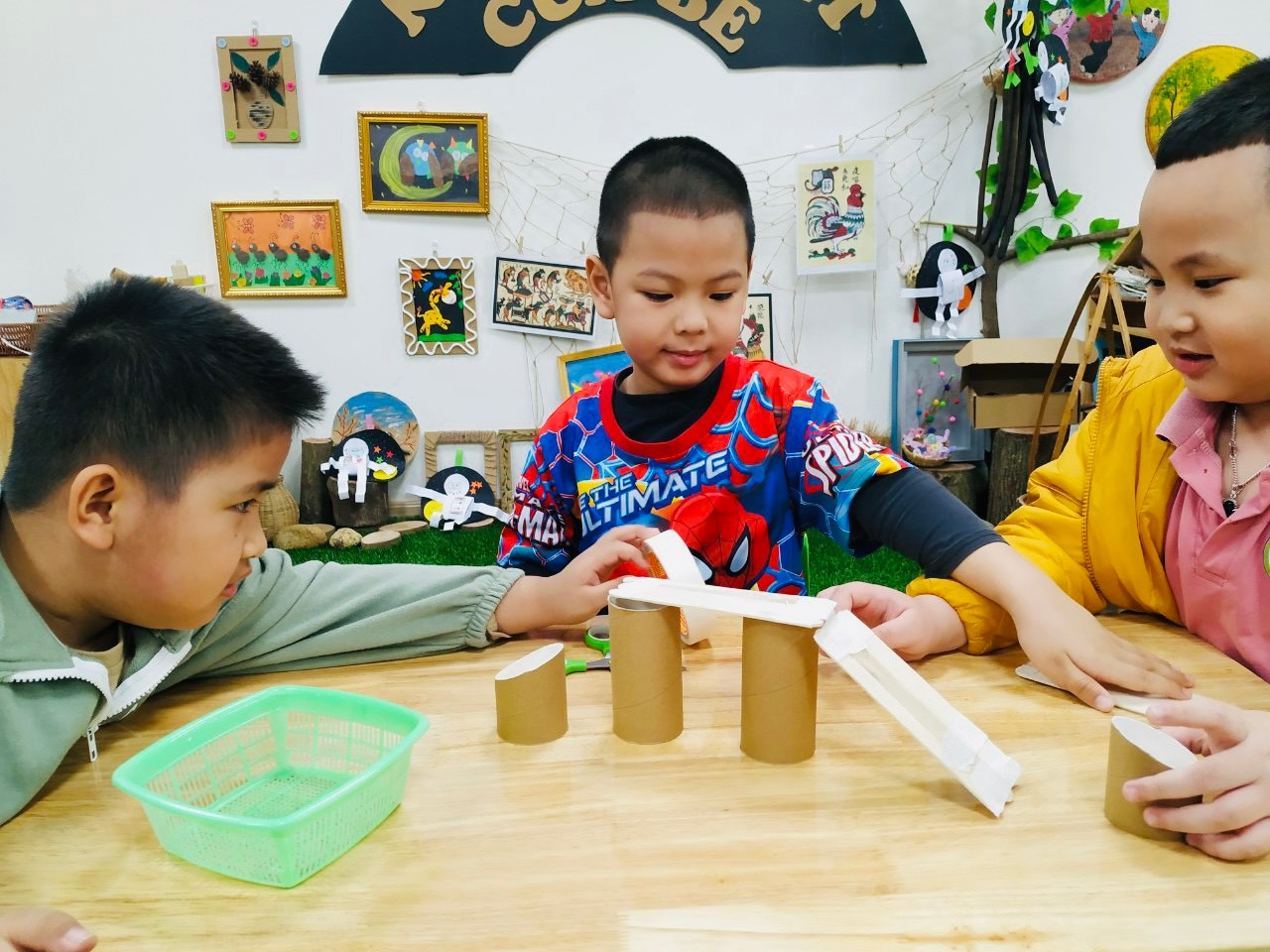 Trẻ mầm non 5 tuổi được miễn học phí từ ngày 1/9/2024. Trẻ mầm non 5 tuổi được miễn học phí từ ngày 1/9/2024.