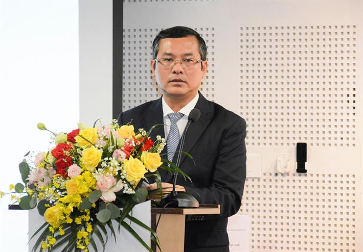 Thứ trưởng Bộ GD&amp;ĐT Nguyễn Văn Phúc tham dự và phát biểu tại buổi lễ.