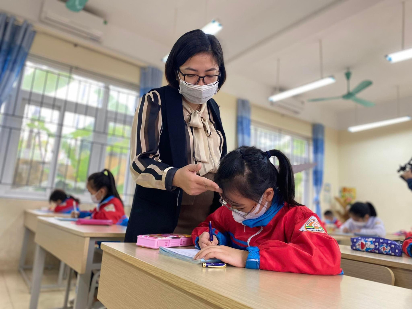 Giáo viên đạt IELTS 6.5 được Hà Nội cử đi bồi dưỡng ở nước ngoài.