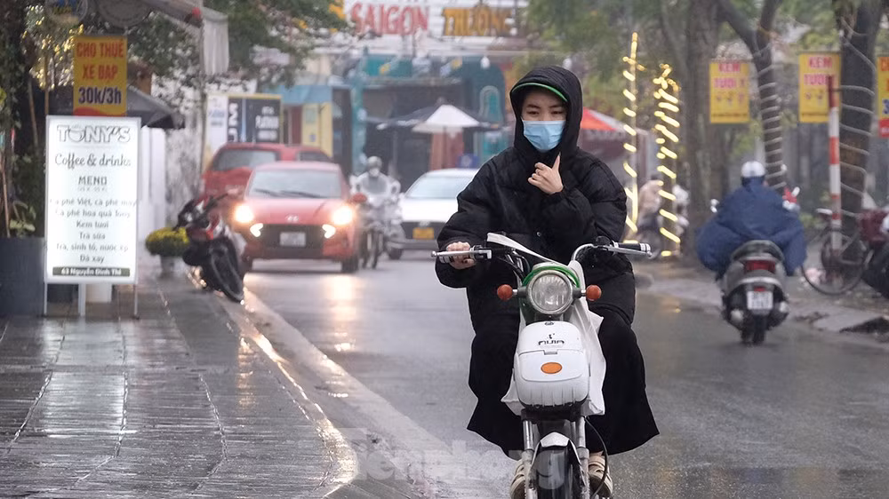 Miền Bắc tiếp tục mưa nhỏ trong hôm nay.