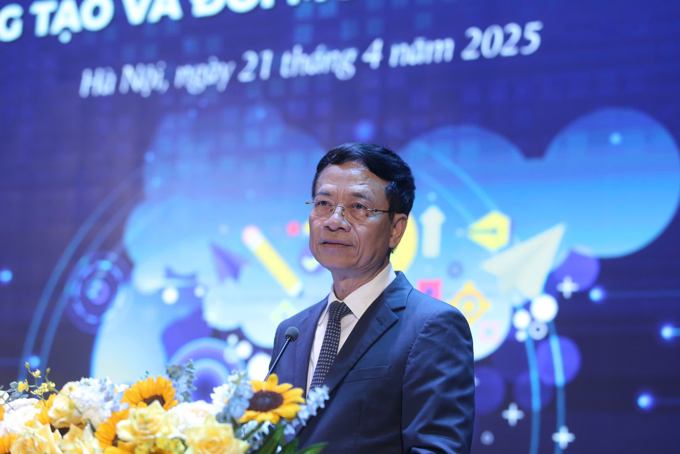 Bộ trưởng Bộ Khoa học và Công nghệ Nguyễn Mạnh Hùng phát biểu tại Ngày Sáng tạo và Đổi mới sáng tạo thế giới năm 2025.