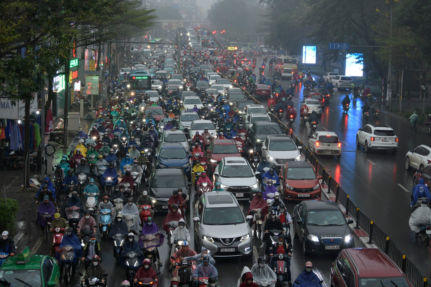 Miền Bắc tiếp tục mưa trong hôm nay (20/7). Ảnh: Như Ý.