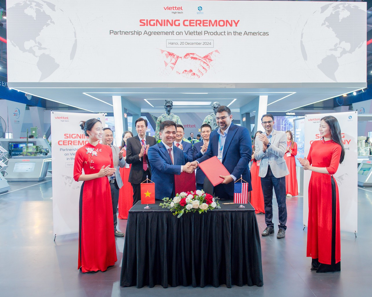 Viettel High Tech ký kết thỏa thuận hợp tác mới với Quadgen Wireless Solutions, đối tác chiến lược hàng đầu trong lĩnh vực hạ tầng mạng tại Ấn Độ và châu Mỹ. Viettel High Tech ký kết thỏa thuận hợp tác mới với Quadgen Wireless Solutions, đối tác chiến lược hàng đầu trong lĩnh vực hạ tầng mạng tại Ấn Độ và châu Mỹ.