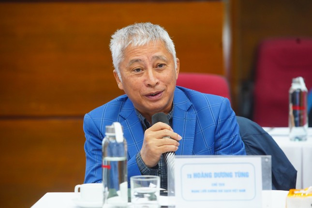 TS Hoàng Dương Tùng, Chủ tịch Mạng lưới không khí sạch Việt Nam. TS Hoàng Dương Tùng, Chủ tịch Mạng lưới không khí sạch Việt Nam.