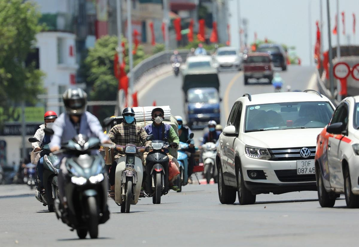 Từ ngày mai mưa giảm, miền Bắc tăng nhiệt. Từ 3/6, nắng nóng diện rộng xuất hiện. Ảnh: Như Ý.