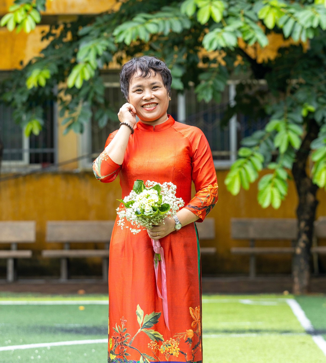 Cô giáo Chu Thị Kim Đức, Trường THCS Giảng Võ, quận Ba Đình (Hà Nội) sinh đúng năm Giải Phóng miền Nam, non sông liền một dải. Cô giáo Chu Thị Kim Đức, Trường THCS Giảng Võ, quận Ba Đình (Hà Nội) sinh đúng năm Giải Phóng miền Nam, non sông liền một dải.