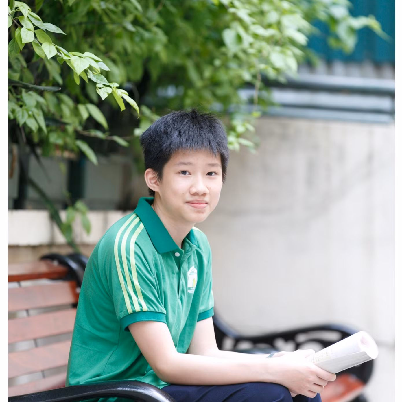 Em Nguyễn Bình Nguyên, học sinh trường THCS Nguyễn Tri Phương (Hà Nội) giành giải Nhất viết thư UPU năm nay. Ảnh: BTC.