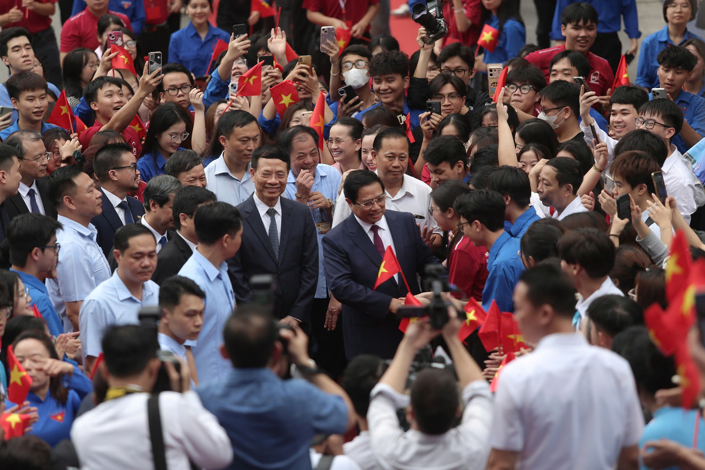 Thủ tướng Phạm Minh Chính tham dự Lễ phát động phong trào thi đua “Cả nước thi đua đổi mới sáng tạo và chuyển đổi số” sáng 24/4.
