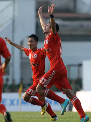 Các cầu thủ XM.V.Hải Phòng ăn mừng chiến thắng. Ảnh: VSI