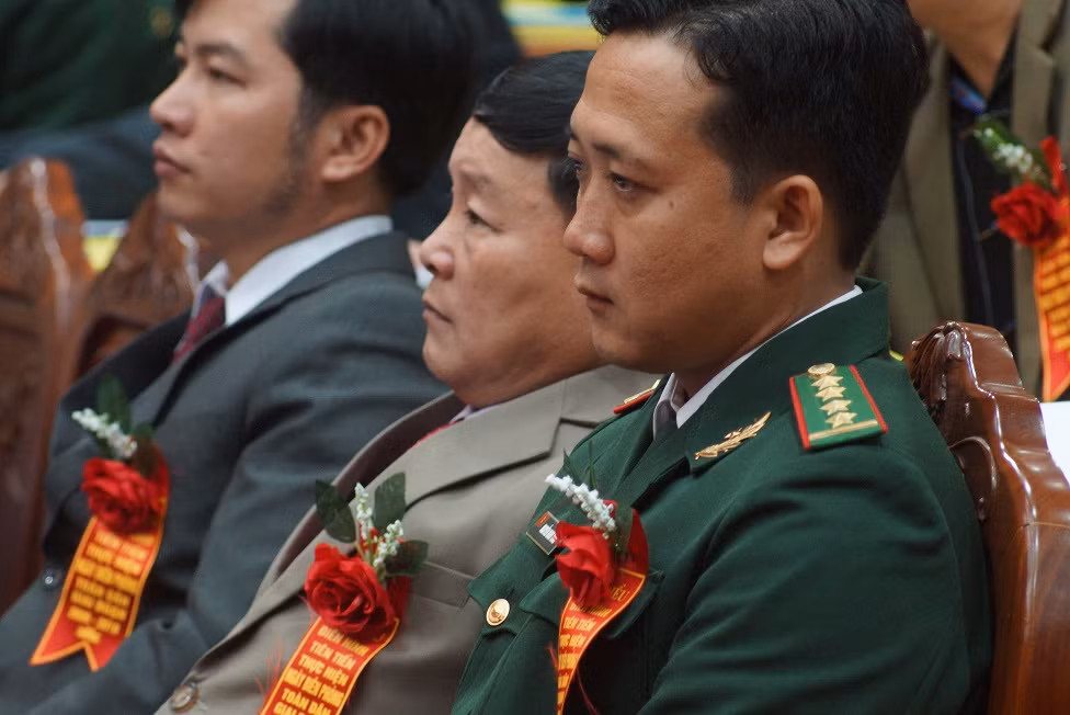 Chủ tịch Quốc hội: 'Biên cương Tổ quốc là bất khả xâm phạm' ảnh 5