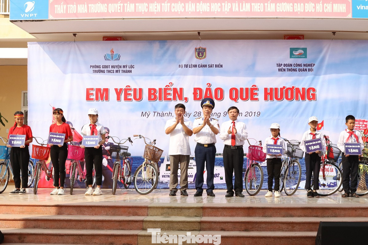 Đưa tình yêu biển đảo về Mỹ Thành ảnh 5