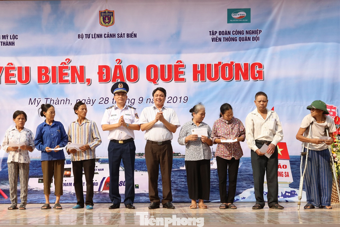 Đưa tình yêu biển đảo về Mỹ Thành ảnh 1