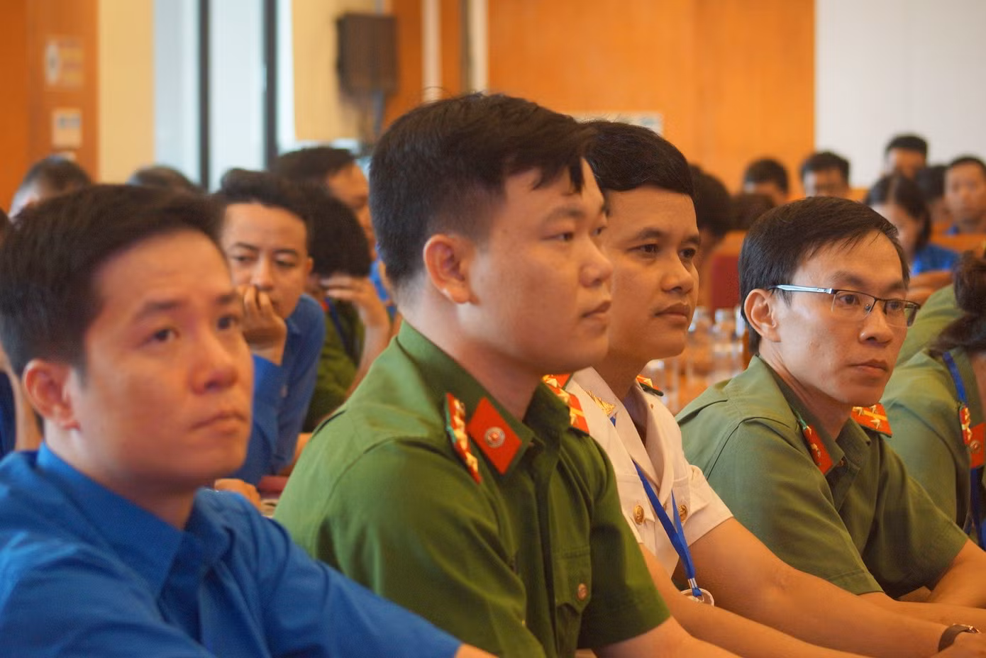 Đảng viên trẻ tiêu biểu toàn quốc báo công dâng Bác ảnh 10