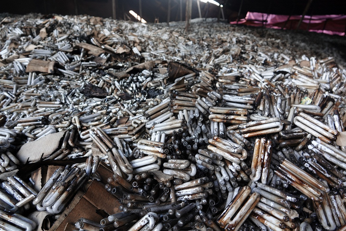 Nhà xưởng công ty Rạng Đông cháy do chập điện bóng đèn ảnh 27