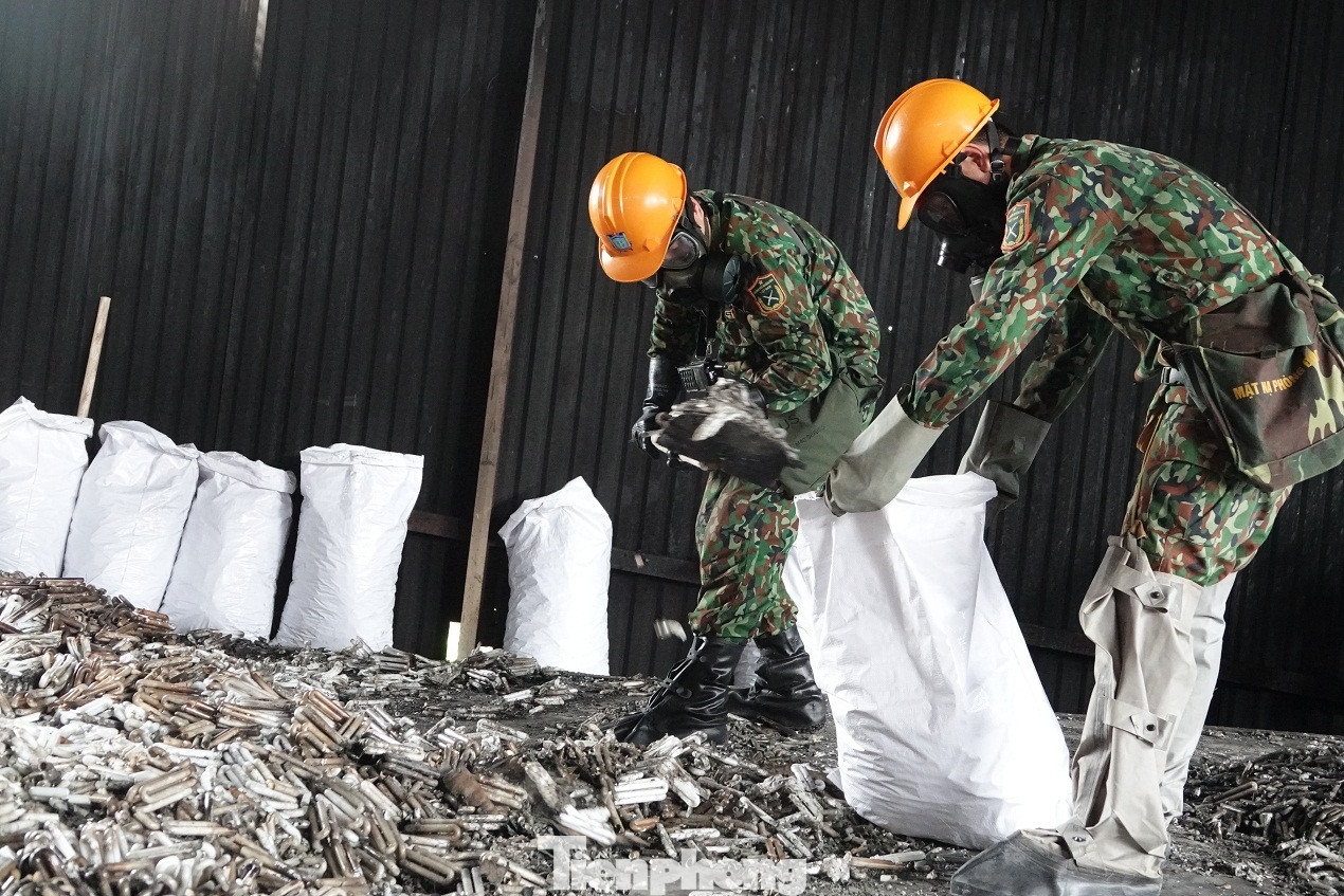 Hình ảnh hiếm hoi trong tầng 2 nhà kho Rạng Đông chưa được công bố ảnh 7