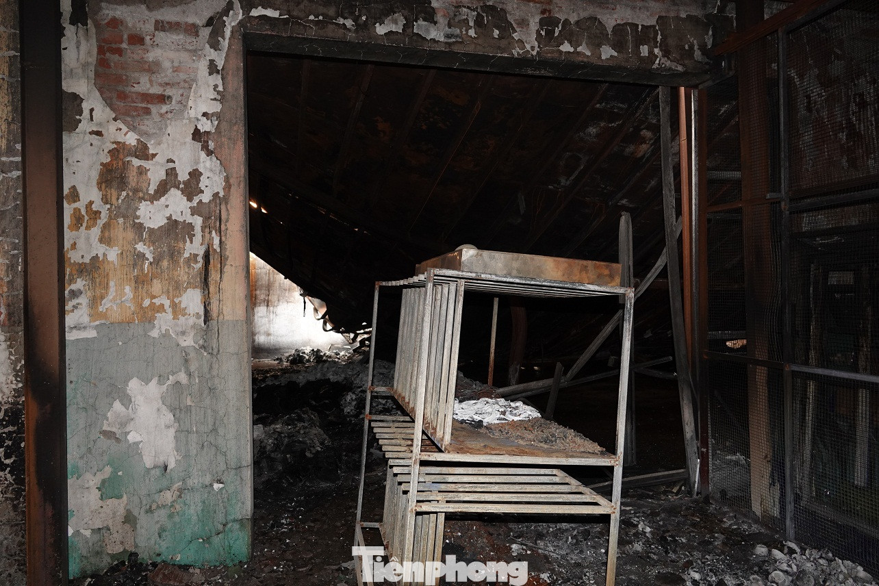 Hình ảnh hiếm hoi trong tầng 2 nhà kho Rạng Đông chưa được công bố ảnh 12