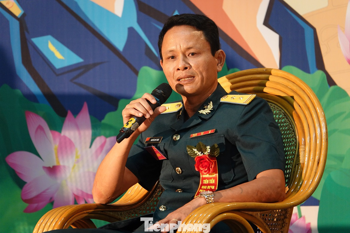 Điển hình Quyết thắng Phòng không - Không quân giao lưu với tuổi trẻ ảnh 3